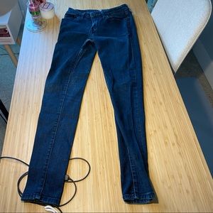Levi’s skinny jeans